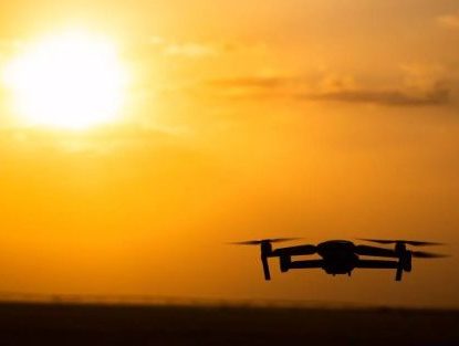 Certificação de drones impulsiona avanço em pulverização.