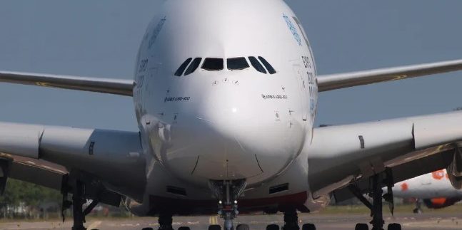 Setor aéreo deve alcançar lucro líquido de US$9,8 bilhões em 2023, projeta IATA
